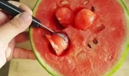 吃瓜用勺子吃的音乐,旋律悠扬——探寻“吃瓜用勺子”的独特音乐魅力