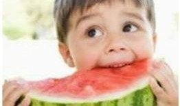 孩子吃瓜可爱头像,孩子吃瓜可爱头像背后的温馨故事