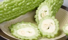 岳各庄吃瓜,夏日吃瓜盛宴，品味生活百态