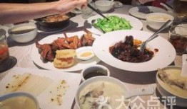 餐厅里吃瓜,一场美食与八卦的盛宴