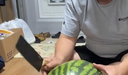 表白现场吃瓜,吃瓜群众见证浪漫表白时刻