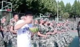 军训吃瓜投稿,揭秘军营里的那些趣事与瞬间