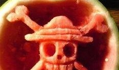 牛吃大瓜,田园生活画卷展