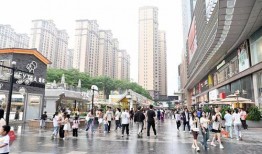 万泰汇广场吃瓜,吃瓜群众的欢乐盛宴