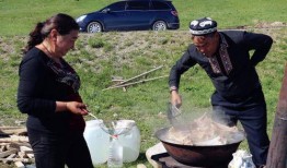 木兮里吃瓜节,欢乐盛宴，共享瓜果时光