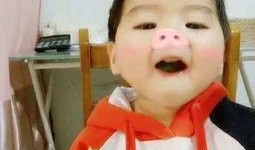 小娃吃瓜视频,萌态十足，揭秘儿童美食新风尚