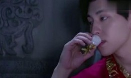 虐心吃瓜,揭秘娱乐圈背后的残酷真相