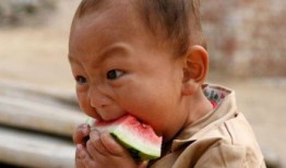 疯狂男孩吃瓜,一场吃瓜引发的狂欢