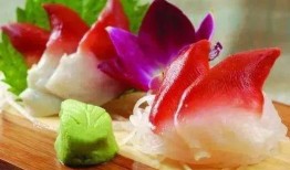 大板镇吃瓜,瓜香四溢，品味夏日清凉